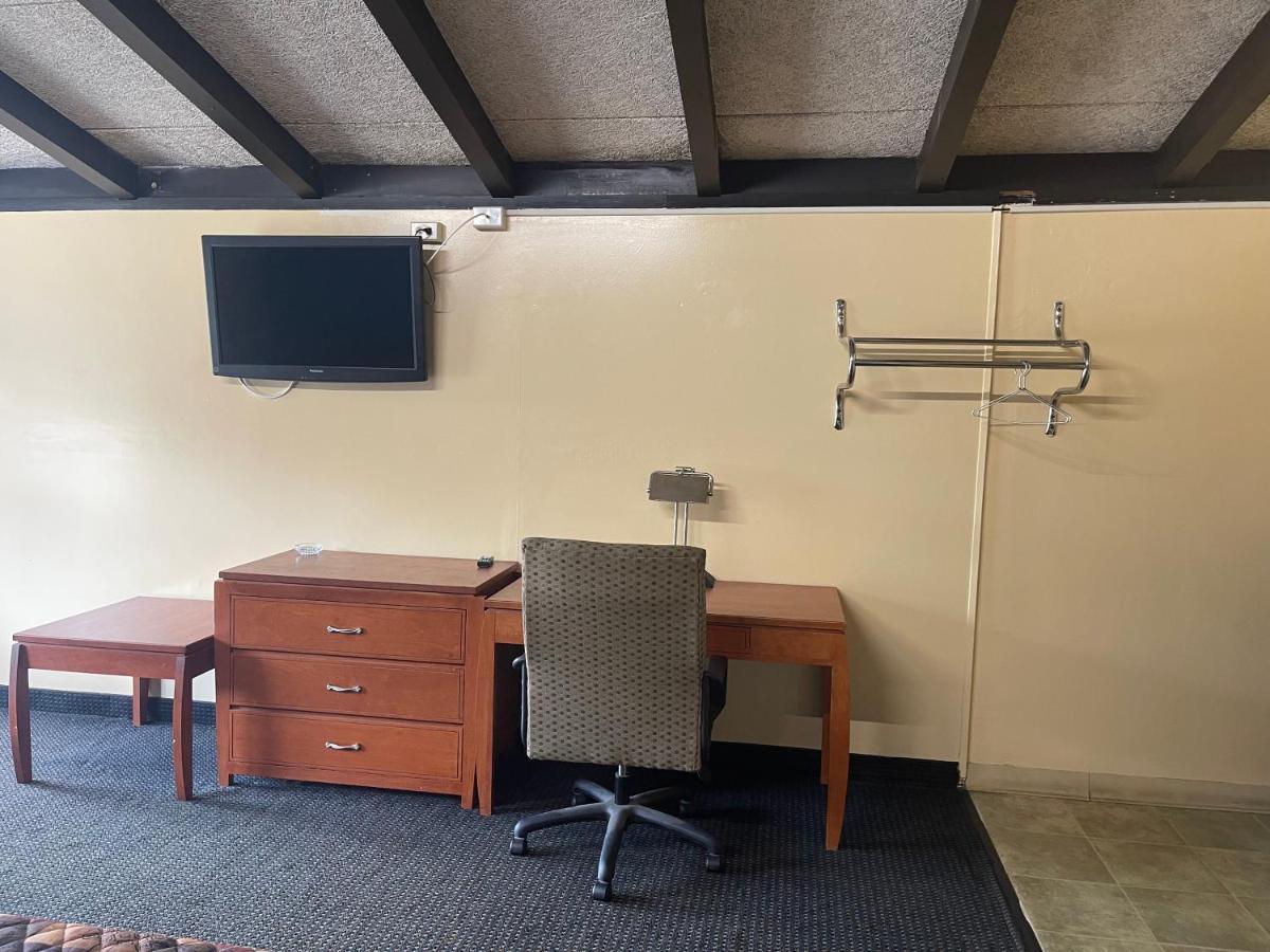 Budget Inn - Madison Esterno foto